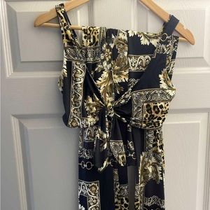 Fashion Nova matching pant set. Never worn. Size small.